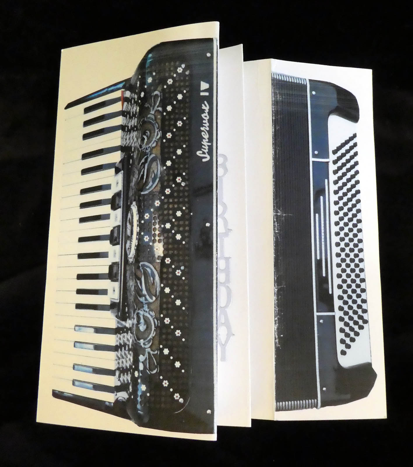 Accordion card